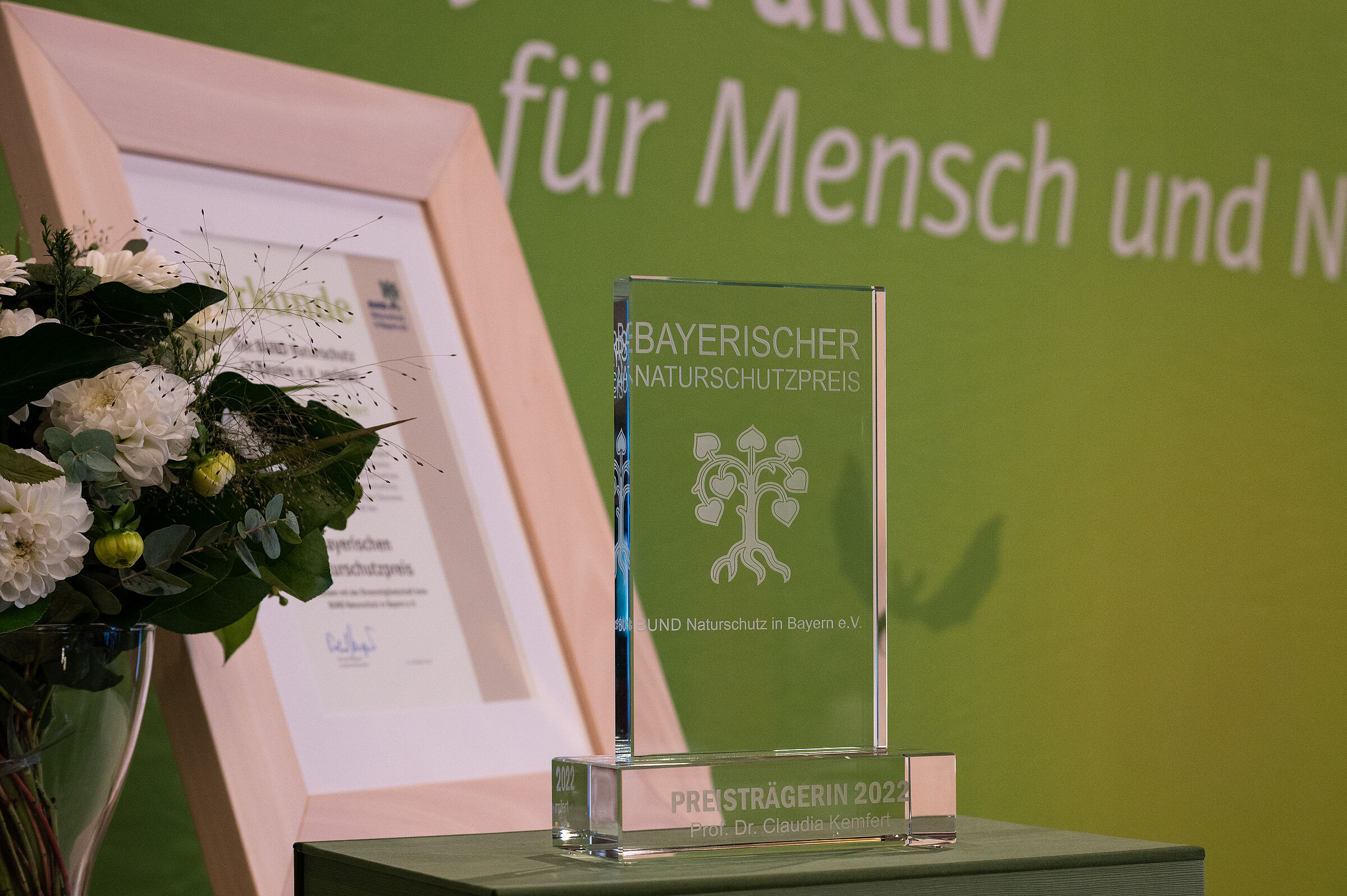 Der Bayerische Naturschutzpreis 2022 für Claudia Kemfert (Foto: Toni Mader).