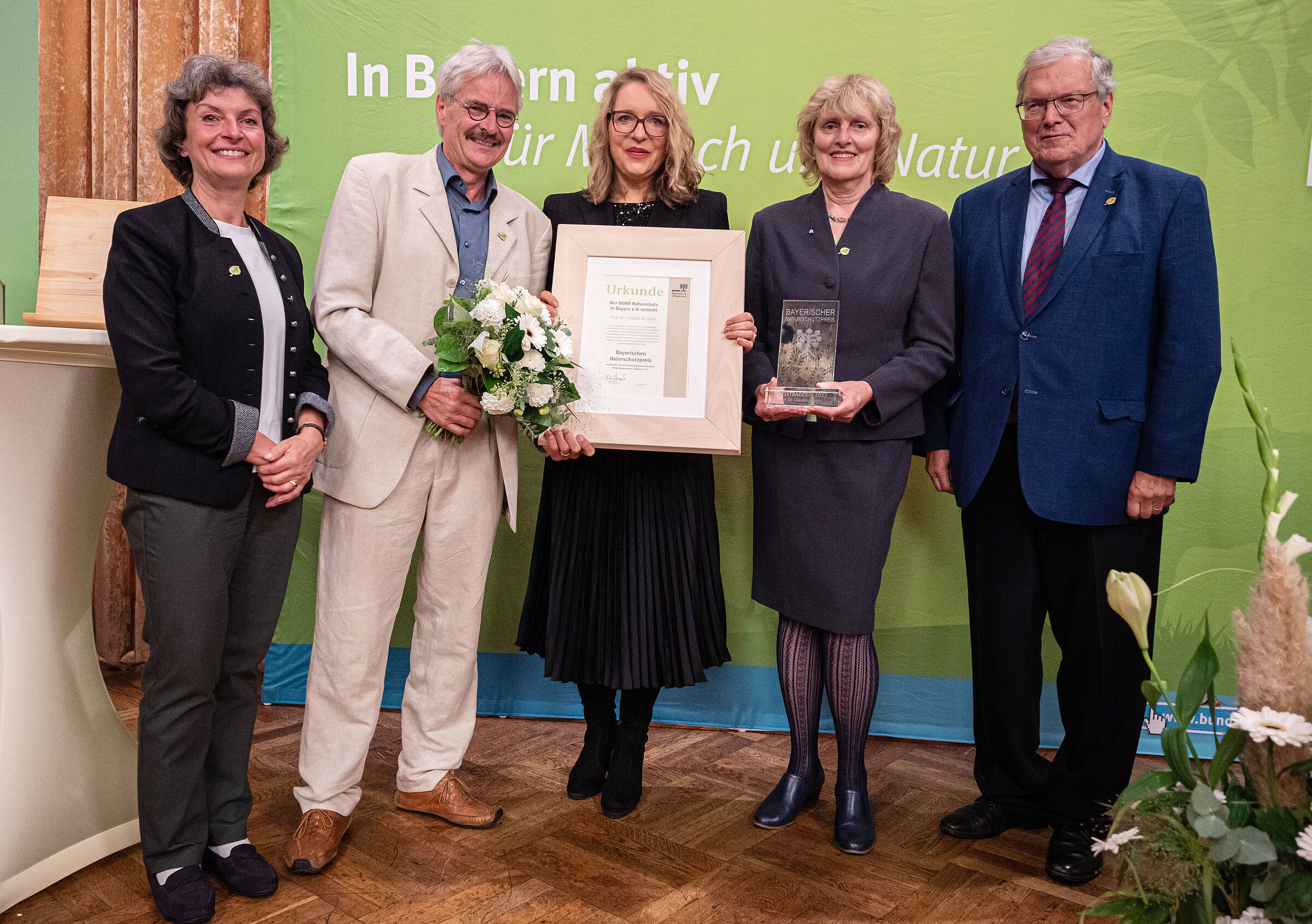 Stellvertretende BN-Vorsitzende Beate Rutkowski, BN-Vorsitzender Richard Mergner, Claudia Kemfert, stellvertretende BN-Vorsitzende Dorie Tropper, BN-Ehrenvorsitzender Hubert Weiger (Foto: Toni MAder).