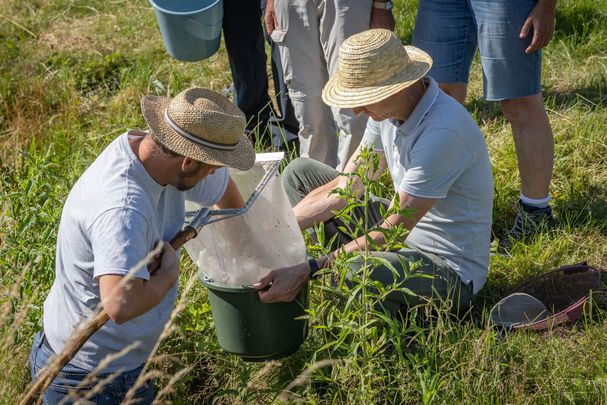 Geländearbeit am Rinnebach, 2025 (Fotograf: Andre Holzinger)