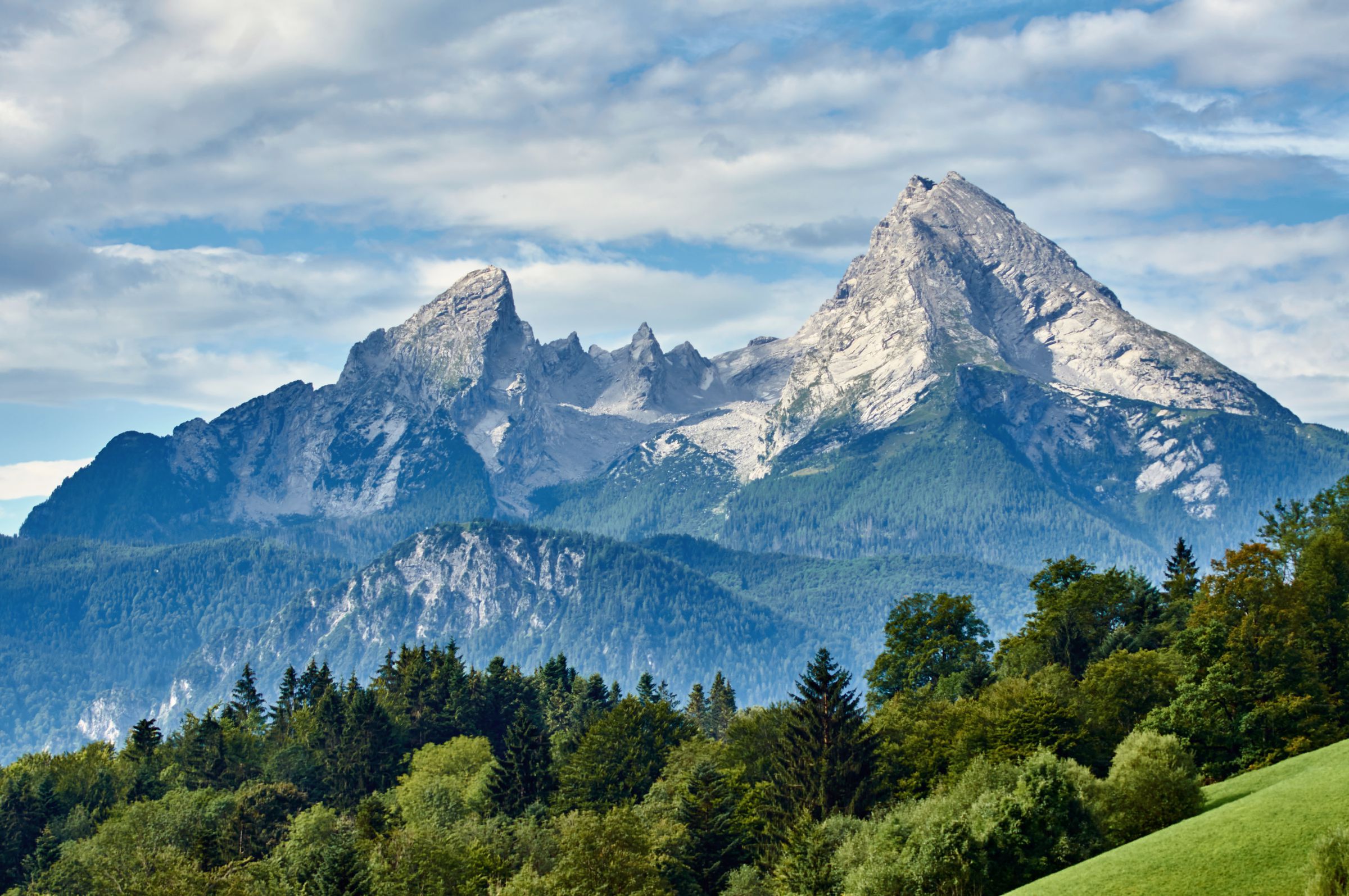 Zugspitze. Гора Вацман Германия. Гора вацманн Бавария. Гора Цугшпитце в Германии. Цугшпитце Бавария.