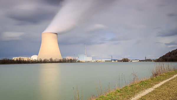 Atomkraftwerk Isar 2 bei Landshut (Foto: mmuenzl/stock.adobe.com)