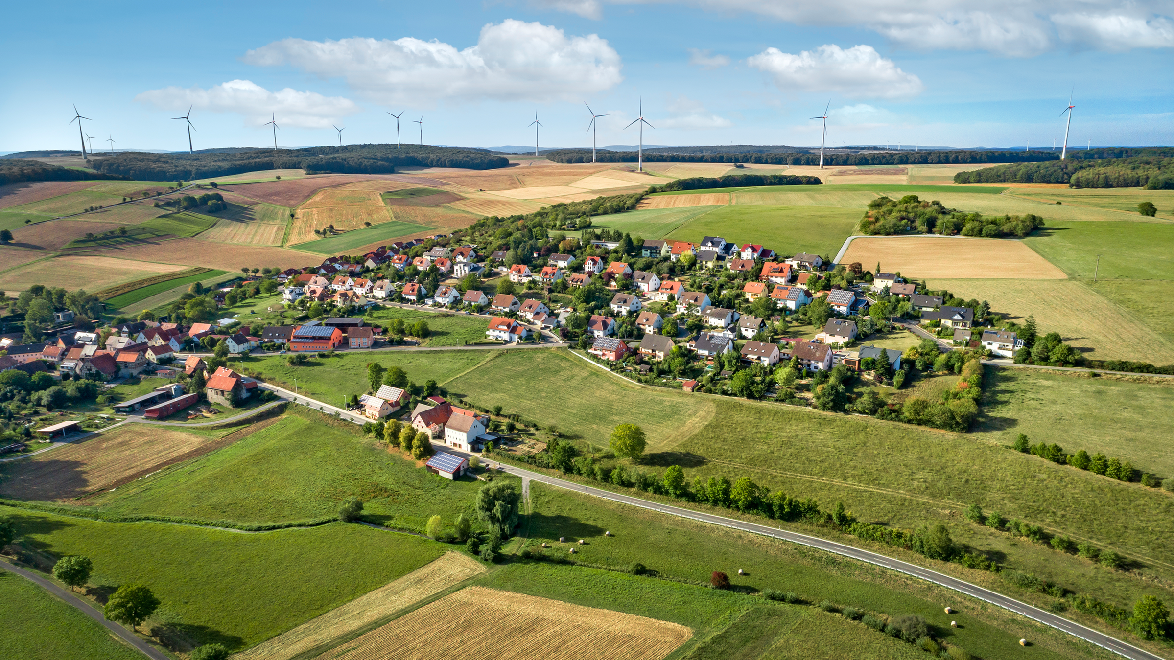 Das Unternehmen Knauf plant bei Altertheim ein Gipsbergwerk zu errichten und gefährdet damit das Trinkwasser in der Region. (Foto: Jan R. Schäfer / J1-Fotografie und Luftbildservice)