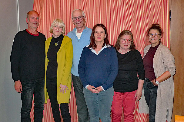 von links: Michael Kralik, Frauke Beck, Alfred Dill, Uschi Keller-Münzer, Birgit Fröhlich, Steffi Köhler; Foto Ortsgruppe