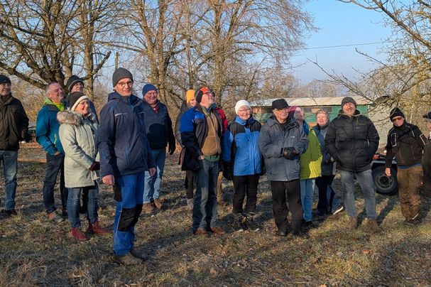 Die Teilnehmer mit Kursleiter Glück im Vordergrund 