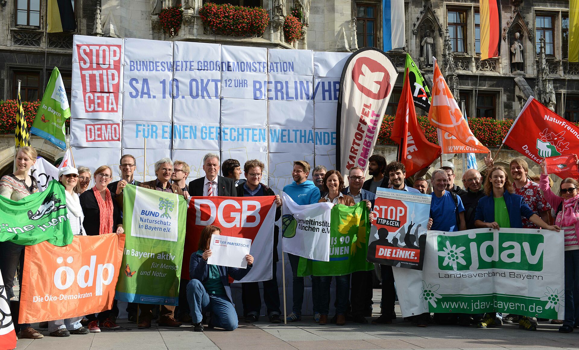 Breites Bündnis Aus Bayern Fordert: TTIP Und CETA Stoppen! Für Einen ...